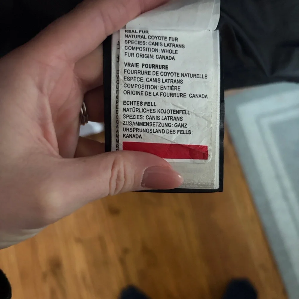 Canada Goose Carson Parka with Fur Trim - Black Label - Picture 11 of 13
